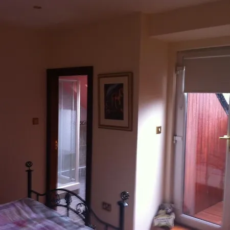 Riverside Apartments Westport Room photo