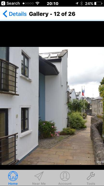 Riverside Apartment *